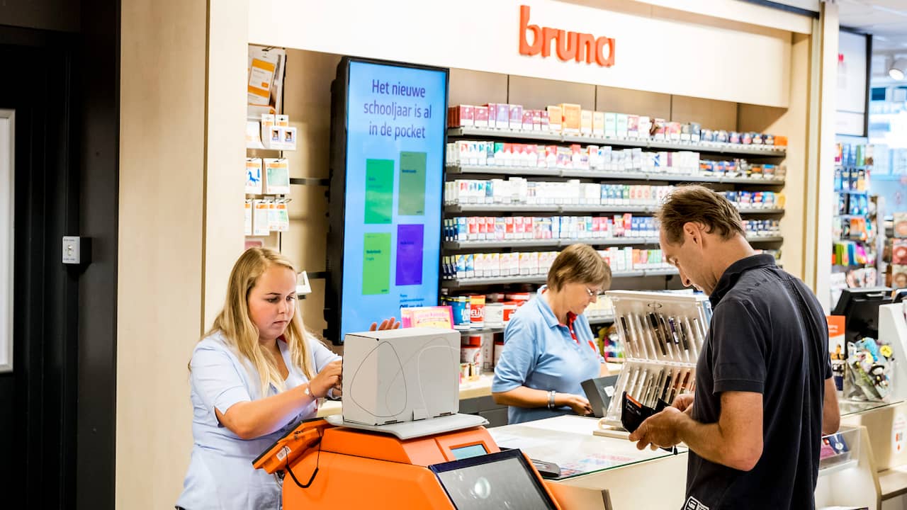Talloos meteoor Trots DHL en Sandd nemen taken PostNL-loketten in Bruna-winkels over | Economie |  NU.nl