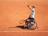 Rolstoeltennisster Diede de Groot boekt op Roland Garros honderdste zege op rij