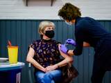 Dit weten we over de kans dat je na de coronaprik alsnog besmettelijk wordt
