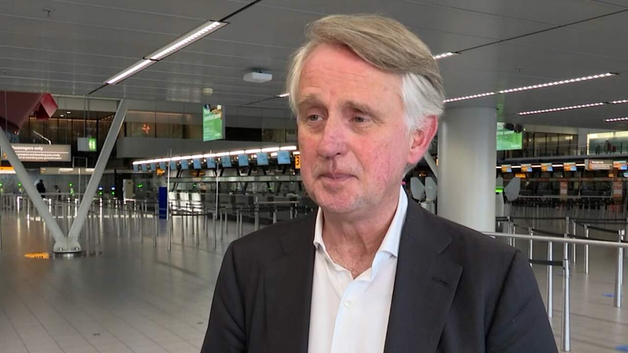 Beeld uit video: Schiphol-topman: 'Enorme reislust botst met krappe arbeidsmarkt'