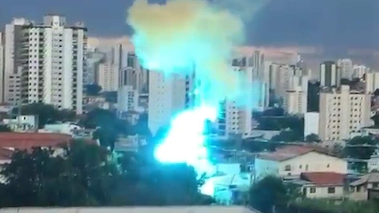 Beeld uit video: Hoogspanningslijnen breken na onweersbui in Sao Paulo