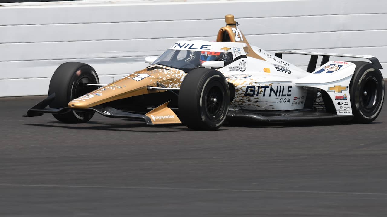 Van Kalmthout conquista la pole della Indy 500 |  con una velocità impressionante Sport Altro