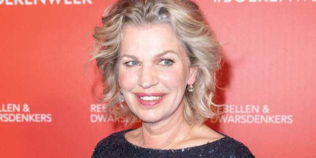 De Val van Annika S. van Annejet van der Zijl krijgt De Val van Annika S. van Annejet van der Zijl krijgt