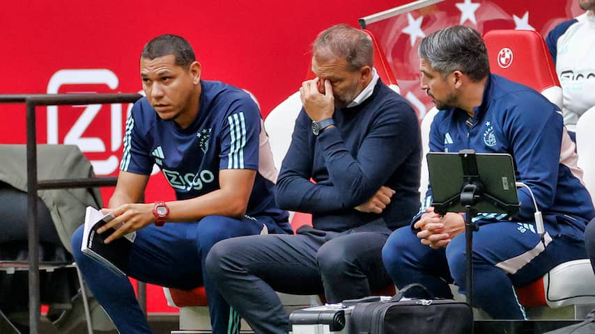 Trainer Steijn per direct weg bij Ajax na rampzalige maanden