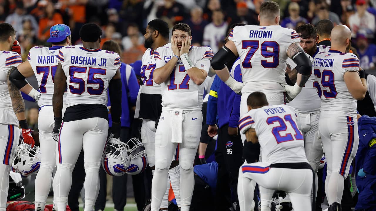 NFL player Hamlin collapses during the game and is in critical condition |  sports