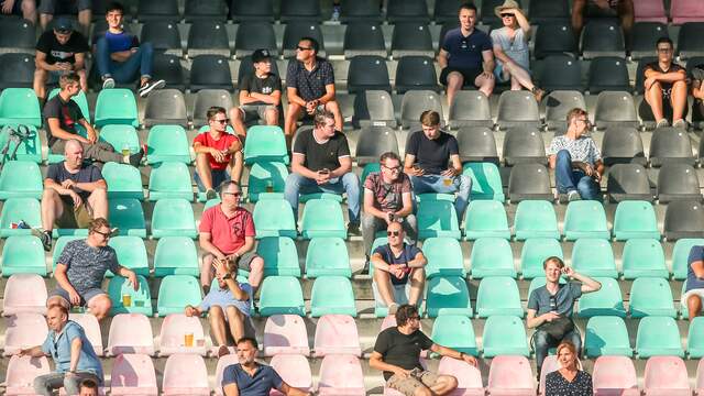 Begin dit seizoen zaten de fans van NEC nog op 1,5 meter van elkaar in het stadion.
