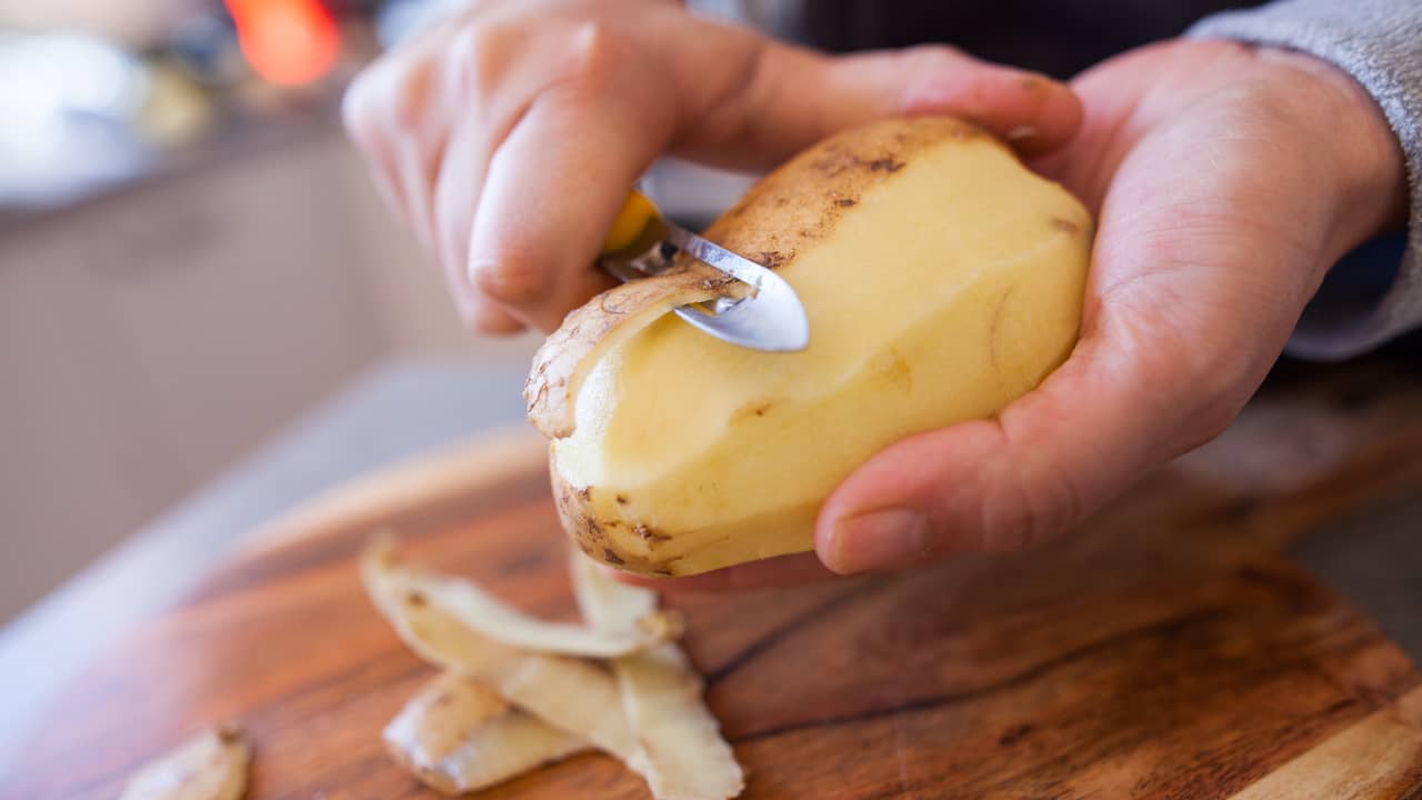 Maak het zwaar Fragiel serveerster Lekker goedkoop: Aardappelen kosten niet veel en vullen goed | Eten en  drinken | NU.nl