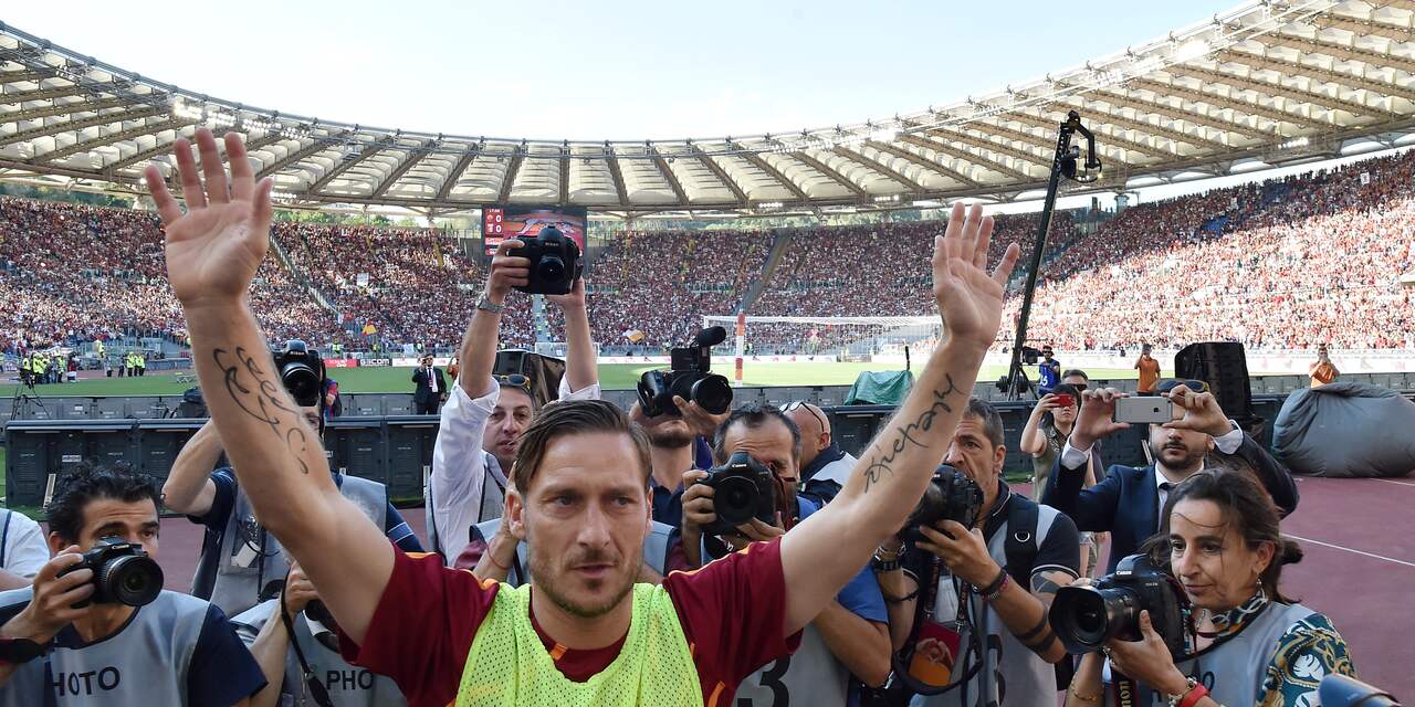 Emotionele Totti neemt met nipte zege afscheid bij AS Roma