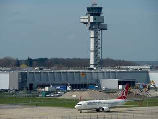 Vliegveld Hannover weer open na hitteschade