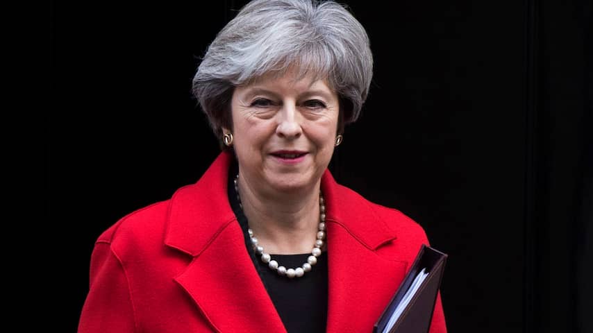 Britse premier May beschuldigt Rusland van bemoeienis met verkiezingen