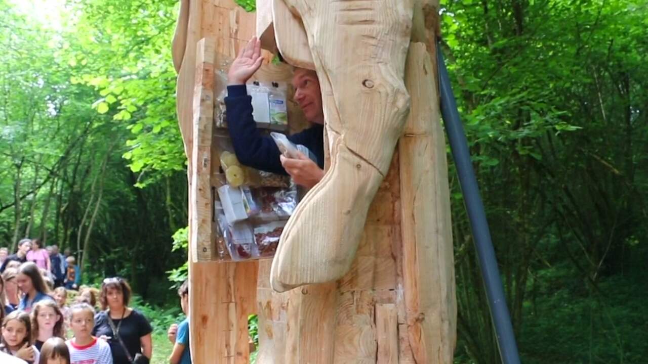 Franse kunstenaar sluit zich voor zeven dagen op in kunstwerk