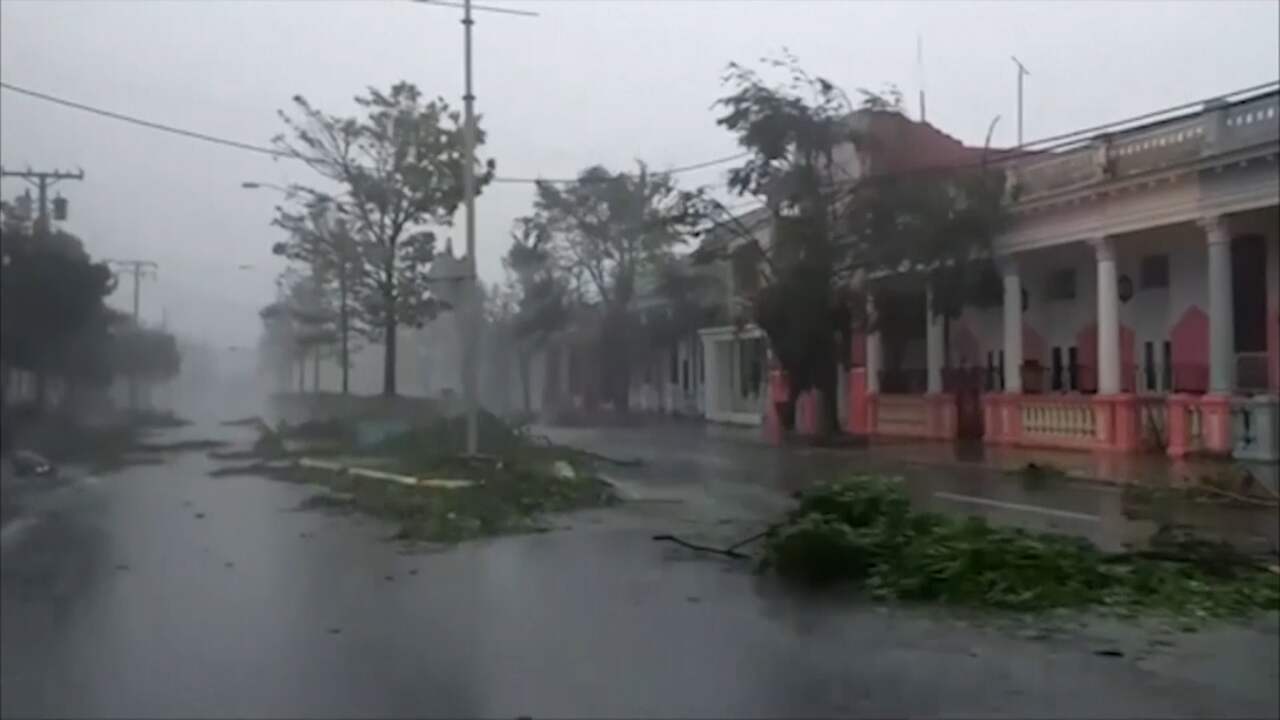 Beeld uit video: Zware orkaan Ian teistert het westen van Cuba