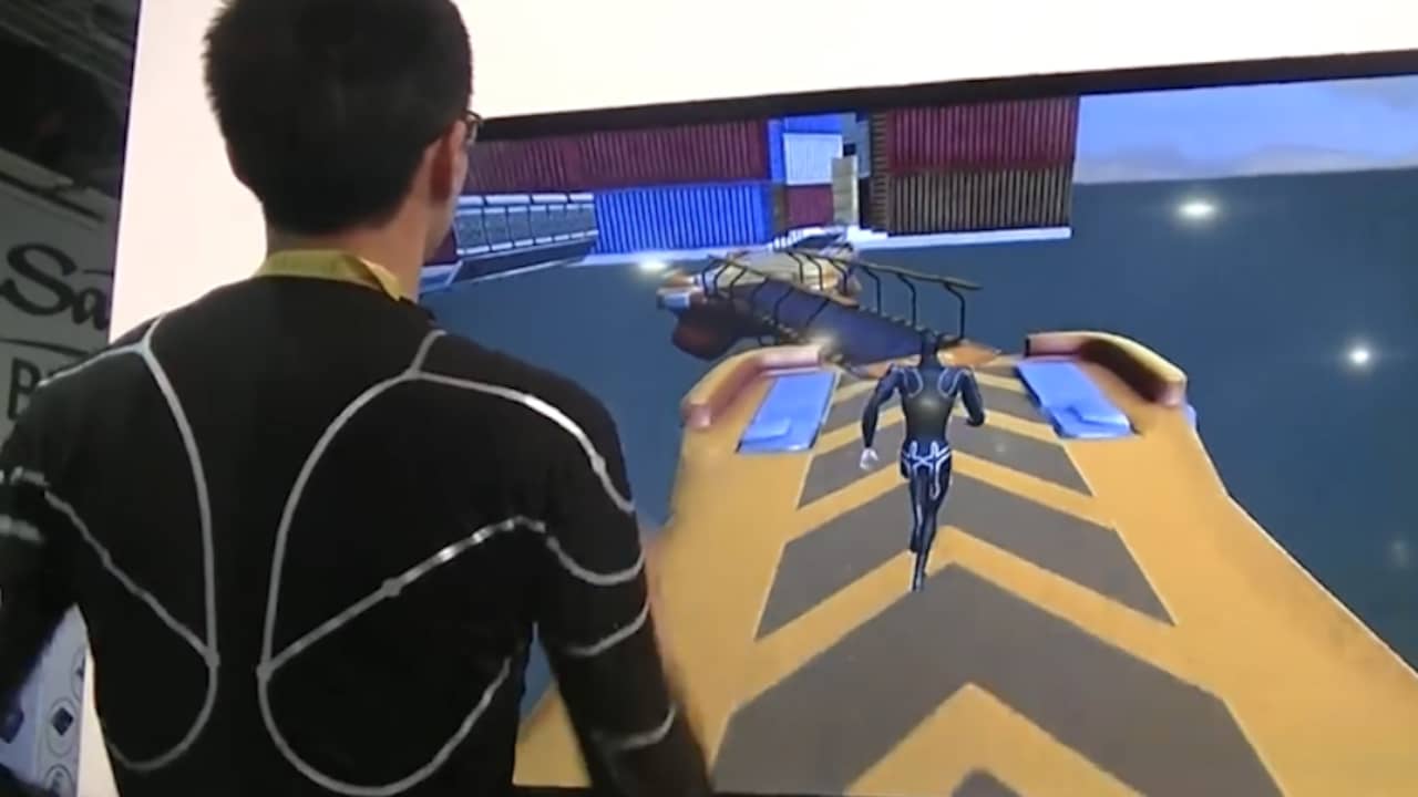 Beeld uit video: Speciaal pak laat je bewegen in virtual reality