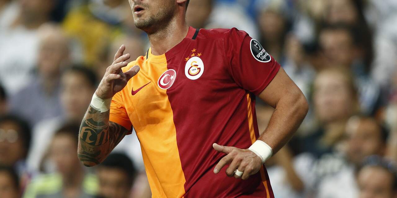 Sneijder scoort twee keer voor Galatasaray, Real en Barça winnen