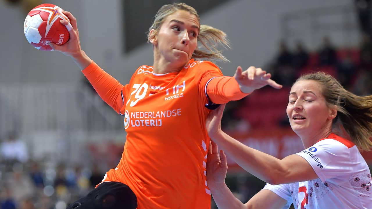 Handball players finally win at World Cup after twenty years from Norway.