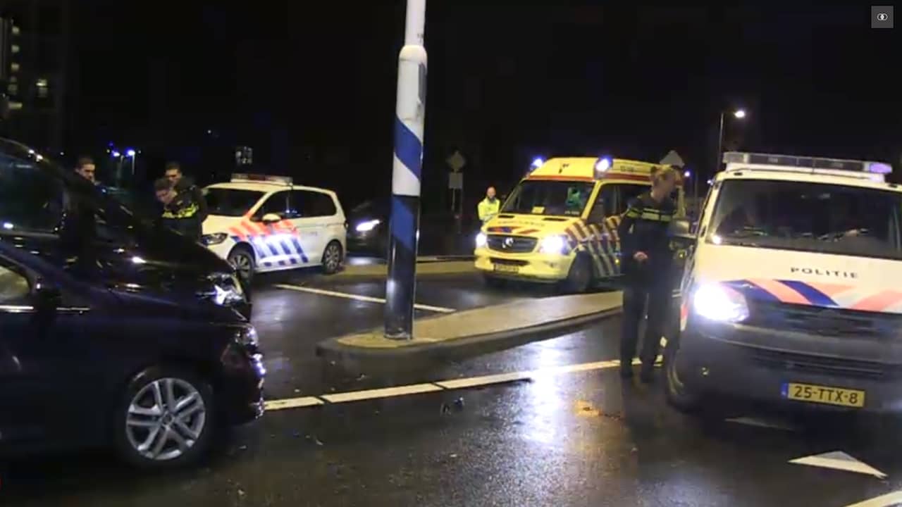 Taxi's beschadigd na botsing in Noord