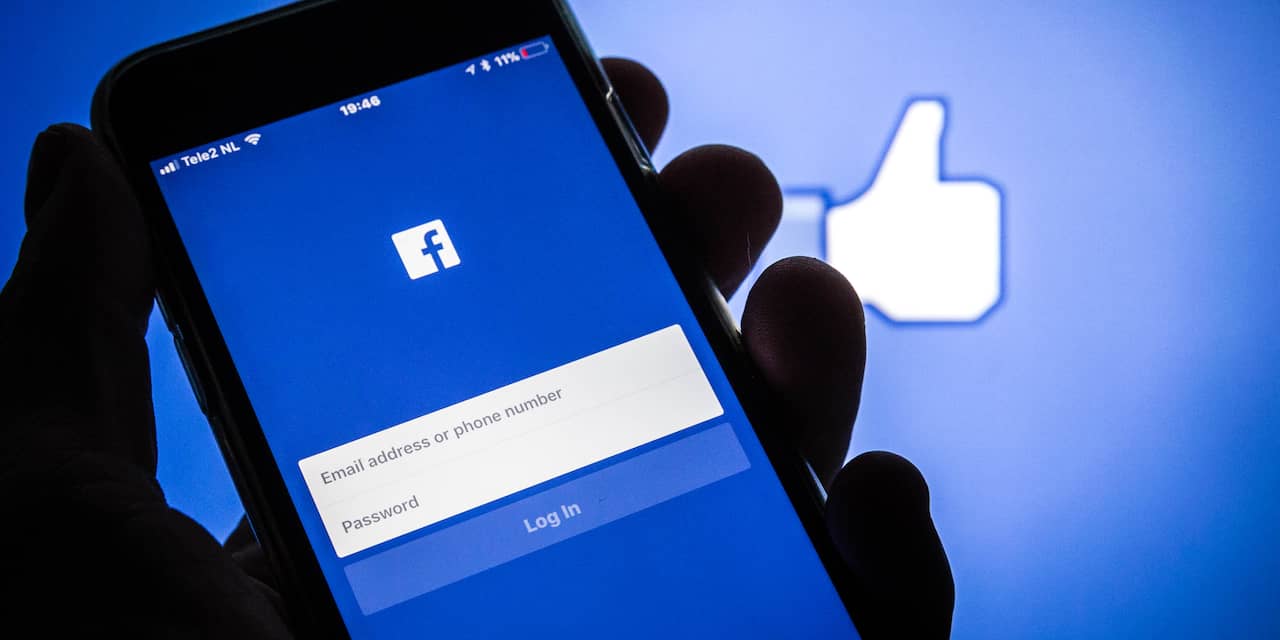 Facebook betaalt tieners om hun telefoon af te mogen luisteren