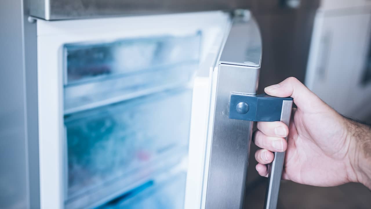 Vervoer Doe alles met mijn kracht Herhaald Voedingscentrum waarschuwt voor onveilig besparen: 'Zet koelkast niet uit'  | Eten en drinken | NU.nl