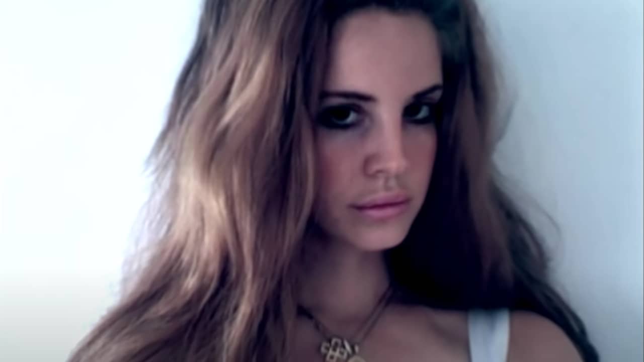 Beeld uit video: Lana Del Rey - Video Games