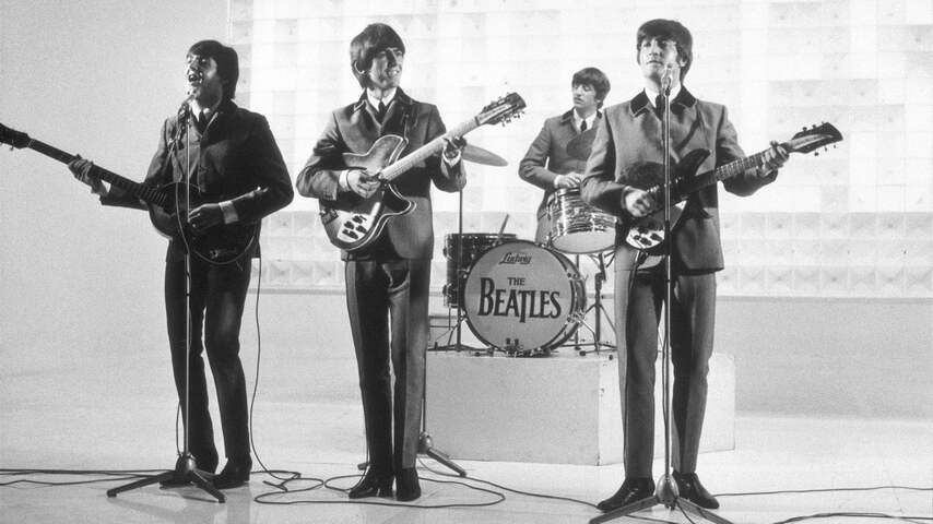 Zoon van John Lennon verkoopt spullen van vader en The Beatles als NFT's