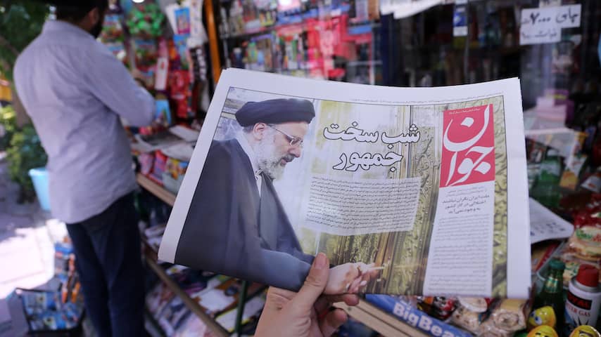 Iran zal vijf dagen rouwen om bij helikoptercrash gedode president Raisi