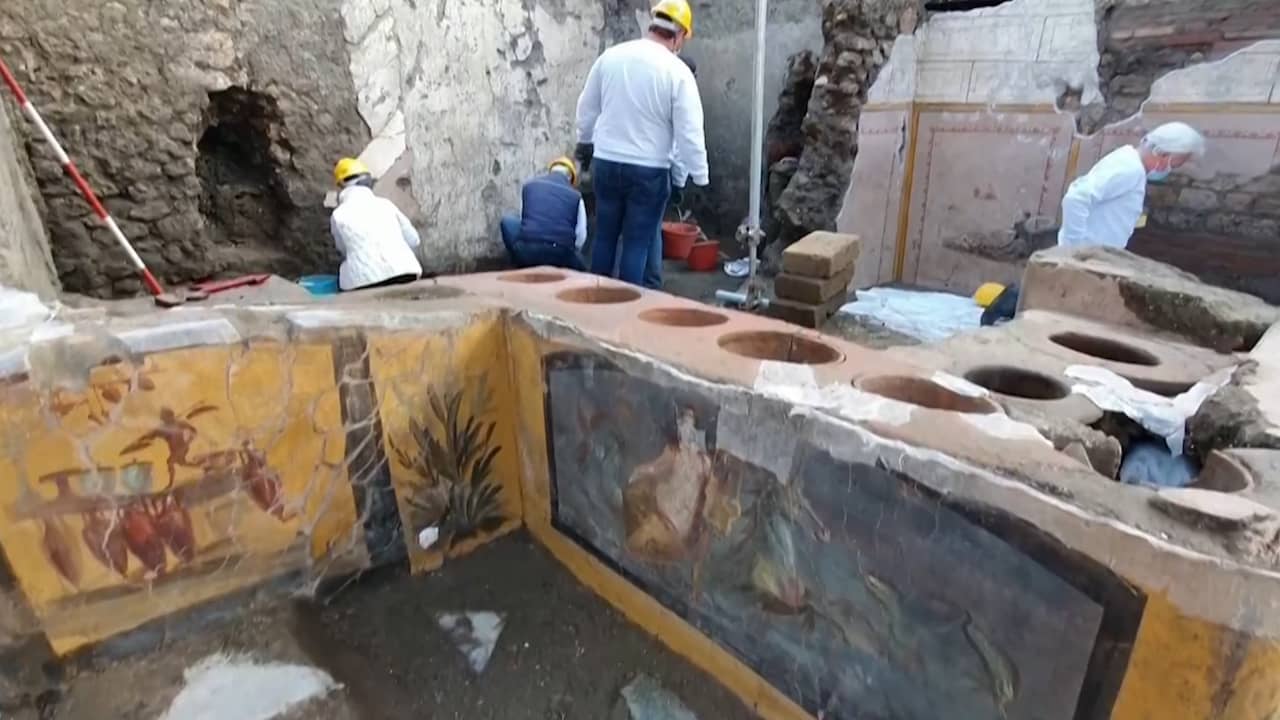 Beeld uit video: Archeologen ontdekken snackbar van tweeduizend jaar oud in Pompeï