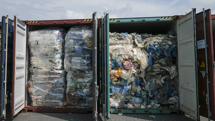 Cambodja stuurt 83 containers met afval terug naar de VS en Canada