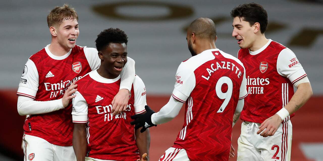 Arsenal klopt Chelsea mede dankzij prachtgoal Saka, Aké boekt zege met City