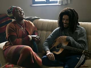 Recensieoverzicht Bob Marley: One Love: 'Icoon naspelen is altijd ingewikkeld'