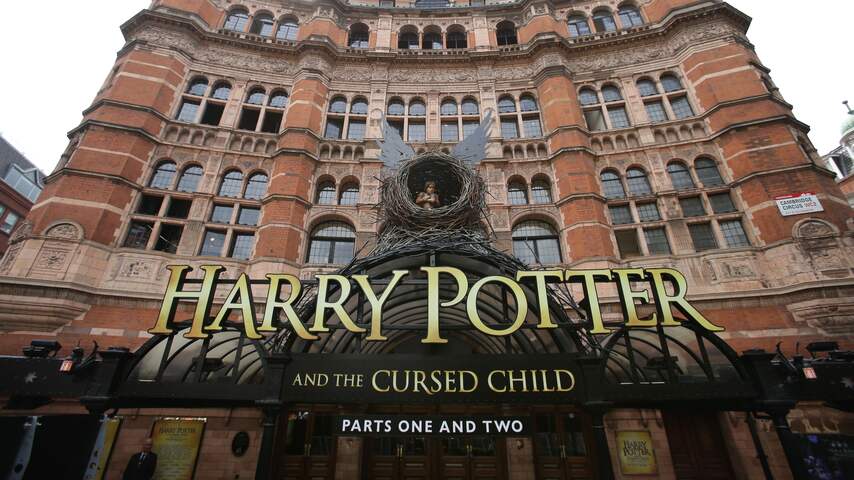 Miljoenen exemplaren Potter-toneelstuk verkocht in paar dagen