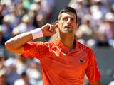 Djokovic pakt record met zeventiende kwartfinaleplek in Parijs, ook Alcaraz door