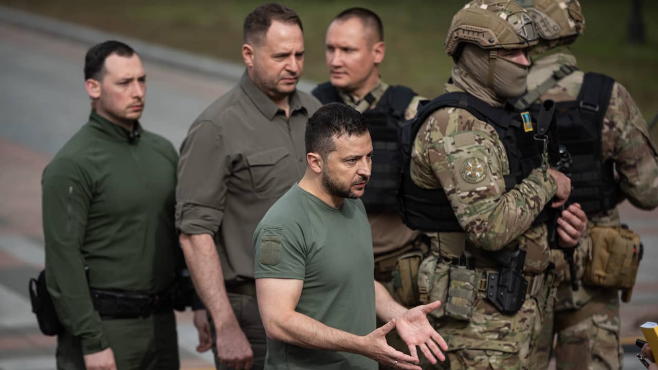 Ukraine recaptured 2,000 kilometers of land from the Russians, according to Zelensky |  NOW