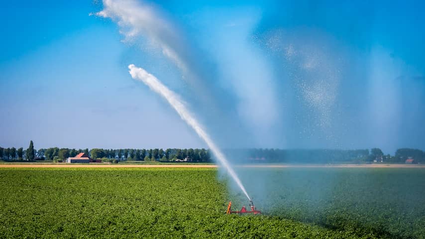 Verbod op sproeien met slootwater verlengd voor boeren Zuidoost-Brabant