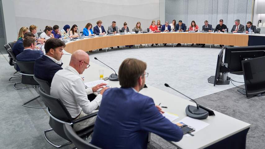 Jetten kan voor nu opgelucht ademhalen: Kamer wil door met klimaatbeleid