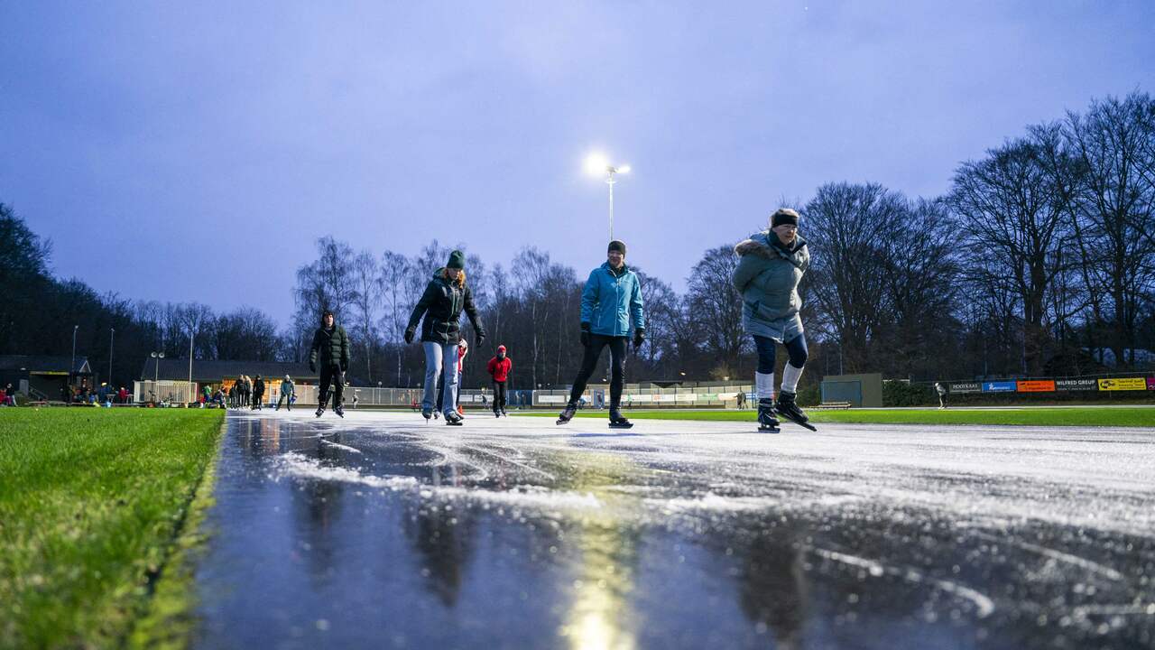 Dutch Ice Rinks Open as Skating Season Begins