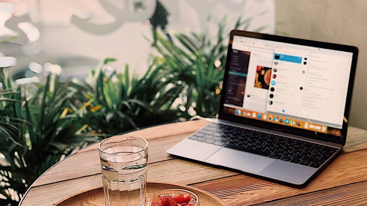 5 Benefits of Live Video Streaming for Education Centers