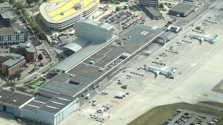 'Onderbrekingen in vliegverkeer Eindhoven Airport door personeelstekort'