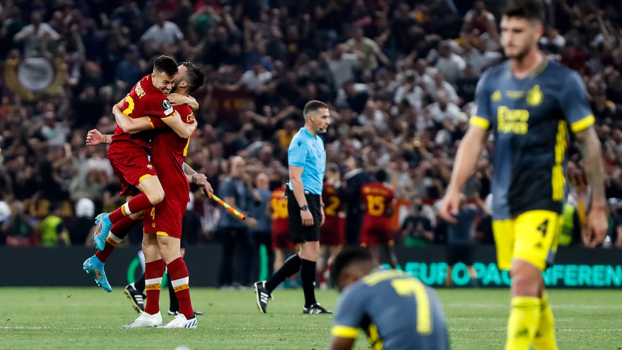 Feyenoord fighting against AS Roma in the Conference League final NOW Dutch News (DNEWS)