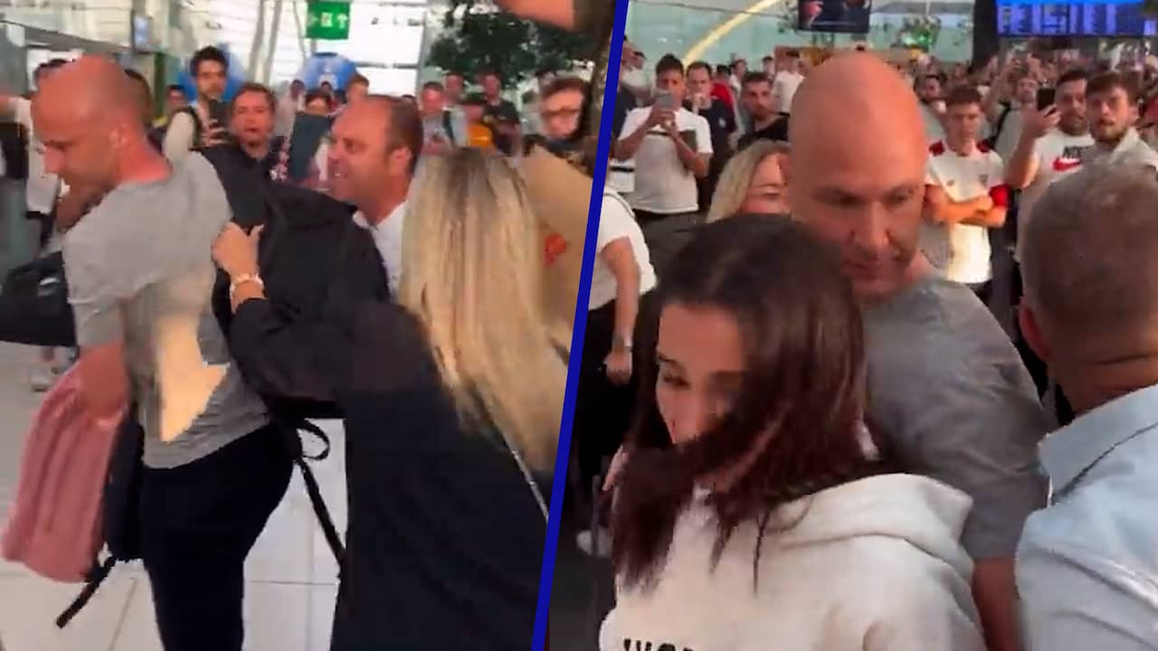 Beeld uit video: Scheidsrechter Taylor aangevallen op vliegveld door Roma-fans