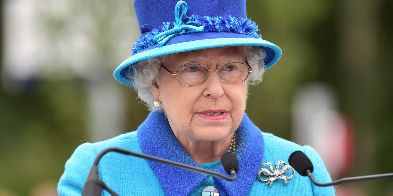 Koningin Elizabeth II hervat werkzaamheden na griep