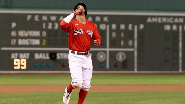 Xander Bogaerts hielp Boston Red Sox aan een plek in de play-offs van de MLB.