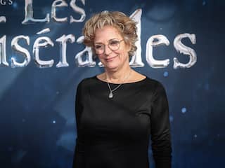 Shows cabaretière Lenette van Dongen geannuleerd na overlijden moeder