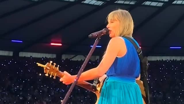 Taylor Swift vraagt zingend om hulp voor onwel geworden fan