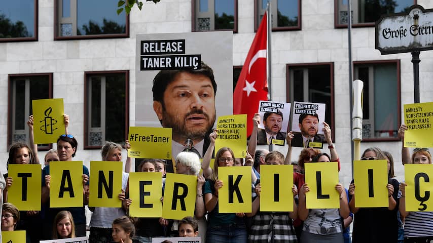 Turkse directeur van Amnesty International opgepakt