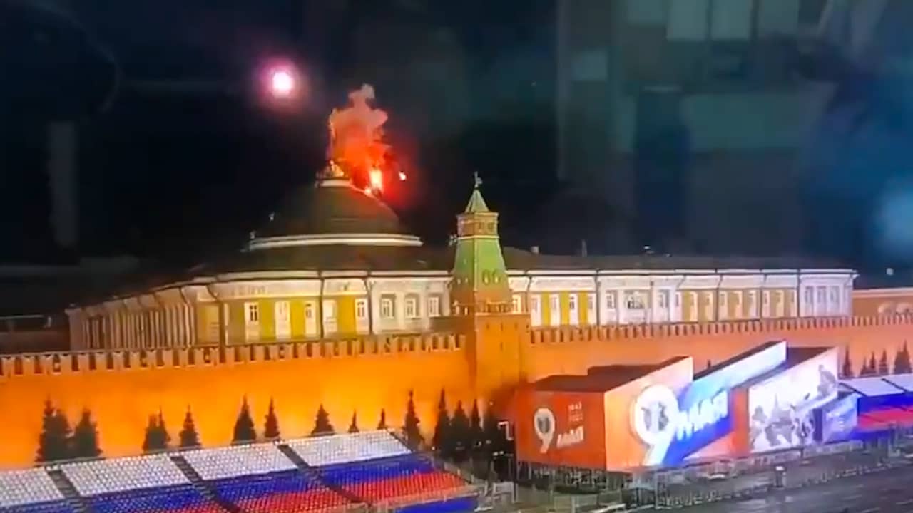 Beeld uit video: Rusland beweert dat Oekraïne achter deze 'droneaanval' op Kremlin zit