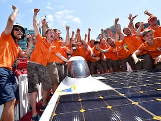Studenten TU Delft winnen World Solar Challenge