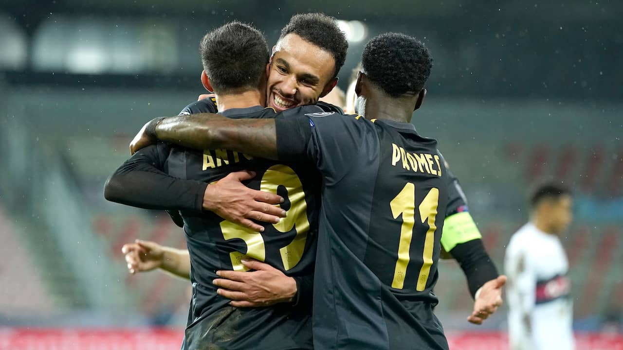 Ajax wins CL match at Midtjylland and rises to second place in group |  NOW