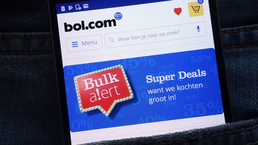 Bol.com grootste online webshop, Albert Heijn dringt top drie binnen
