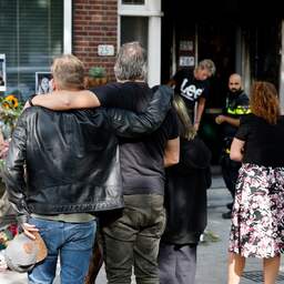 Nabestaanden schietpartij Rotterdam leven in onwerkelijkheid: 'Zwart gat'