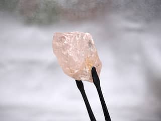 Zeldzame roze diamant in Angola gevonden: grootste vondst in driehonderd jaar